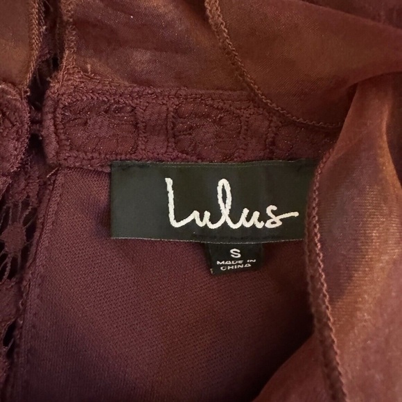 Lulus "Love & Joy" Small Red Long Sleeve Above-Knee Lace Shift Dress - EUC - Picture 3 of 3